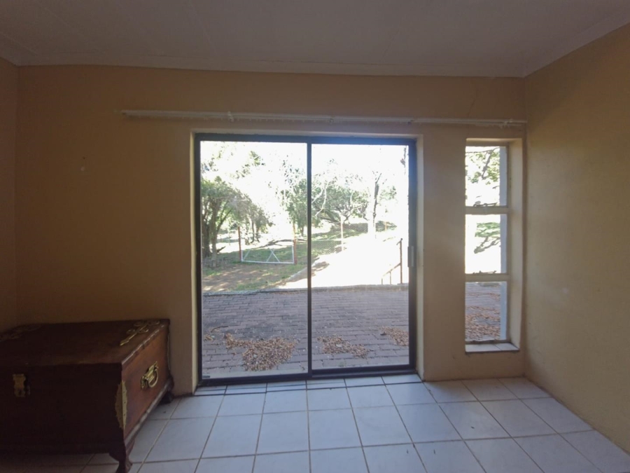 To Let 4 Bedroom Property for Rent in Ladybrand Free State